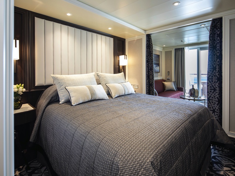 Deluxe Veranda Suite